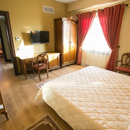 فندق فيكتوريا 4*