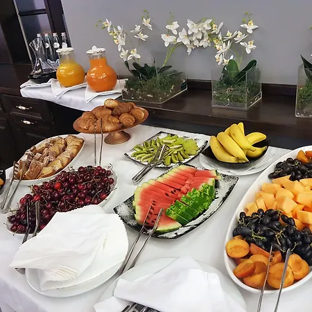 فندق فيكتوريا 4*