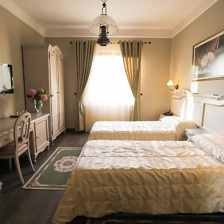 فندق فيكتوريا تيرانا