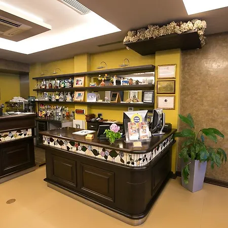 酒店 地拉那维多利亚酒店