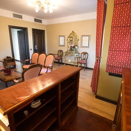 地拉那维多利亚酒店 地拉那