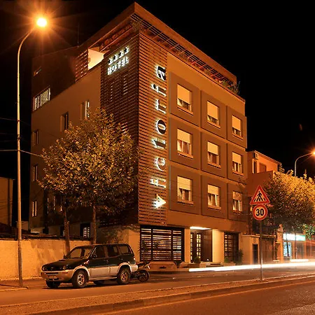 Otel Victoria Tiran