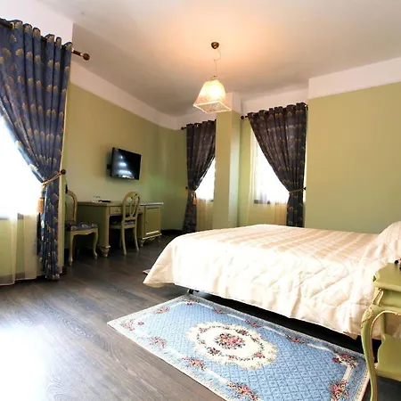 地拉那维多利亚酒店 地拉那