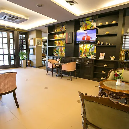 Отель Victoria 4*