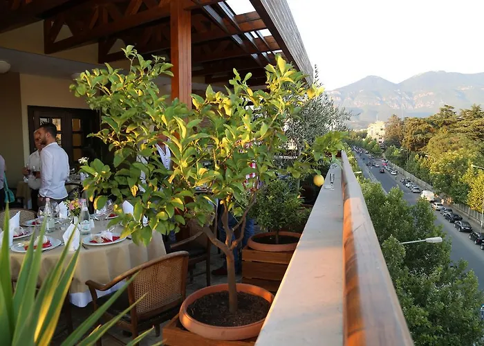 فيكتوريا تيرانا