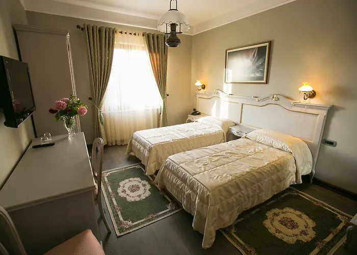 فندق فيكتوريا 4*