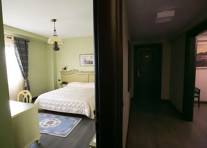 فندق فيكتوريا