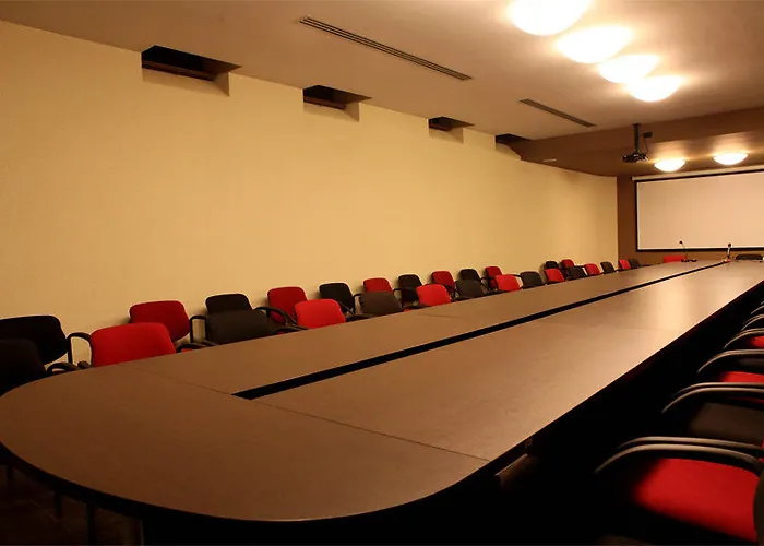 فيكتوريا فندق 4*