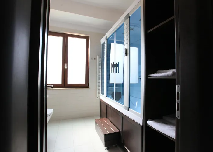 فندق فيكتوريا 4*